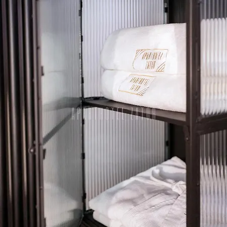 Industrial 58 Jacuzzi 4*