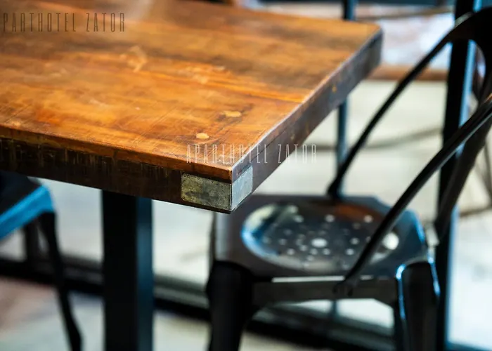 Industrial 58 Jacuzzi 4* Zator