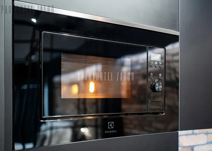 Industrial 58 Jacuzzi 4* Zator